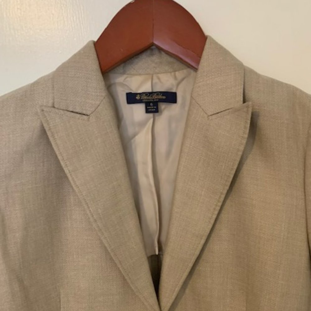 Brooks Brothers Blazer in Tan Linen